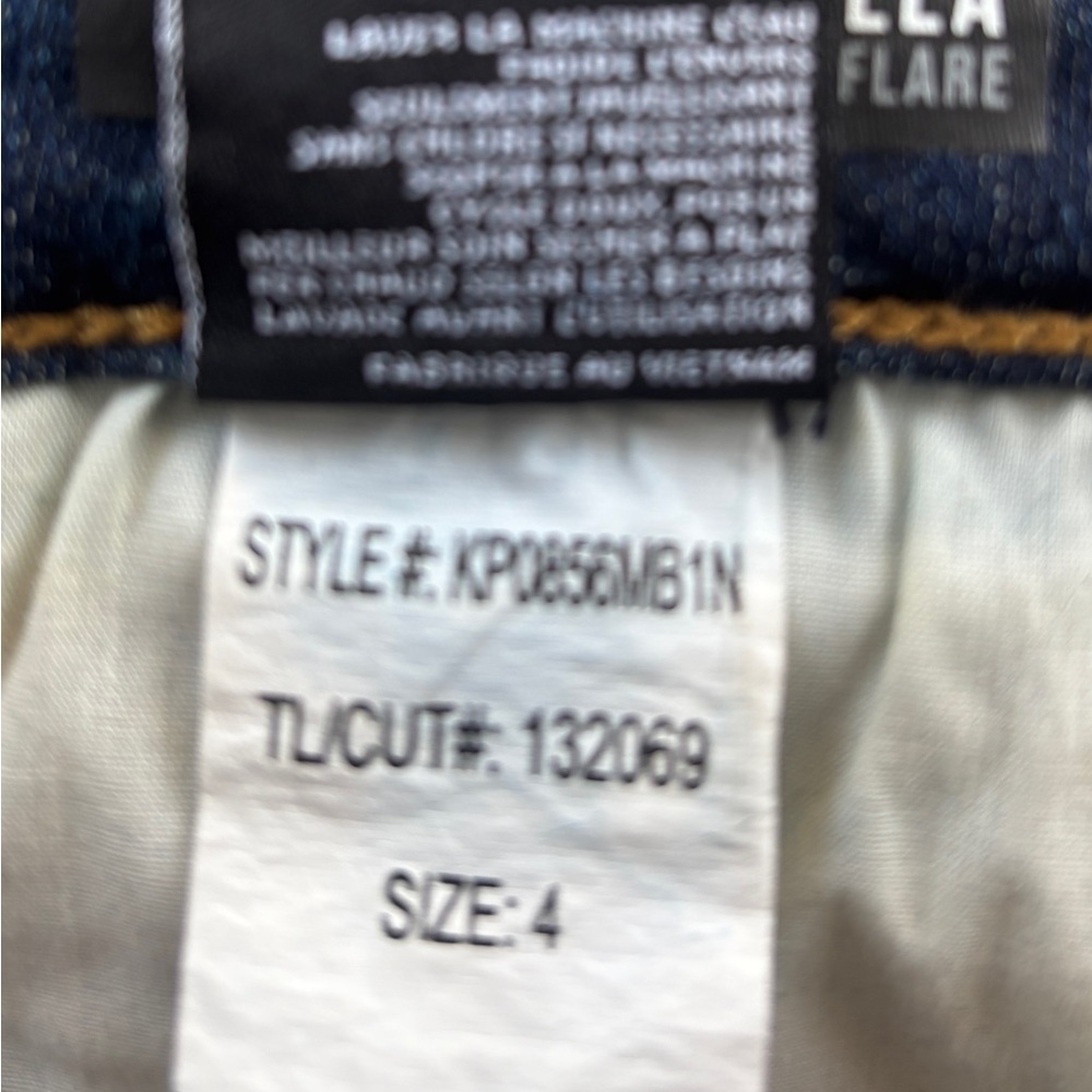 Kut from the Kloth Stella High Rise Flare Jean Pant 4 Dark Base Wash - Picture 12 of 16